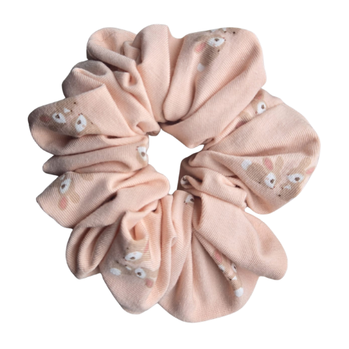 Handgemaakte katoenen scrunchies met dierenprint - konijntjes op een zachtroze achtergrond, stevige grip voor het haar