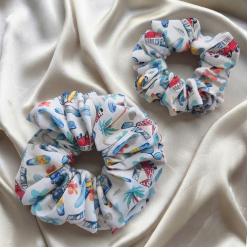Beachy Holiday Scrunchie
