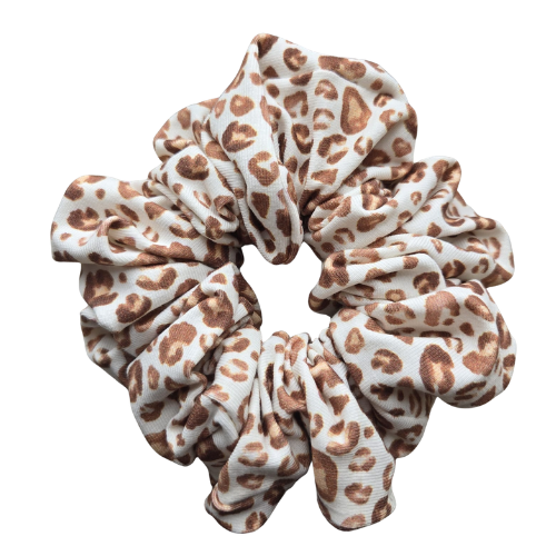 Handgemaakte katoenen scrunchie met panterprint - in een lichte versie, stevige grip voor het haar