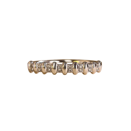Zilverkleurige gesloten bangle ingelegd met zirkonia - stijlvolle damesarmband