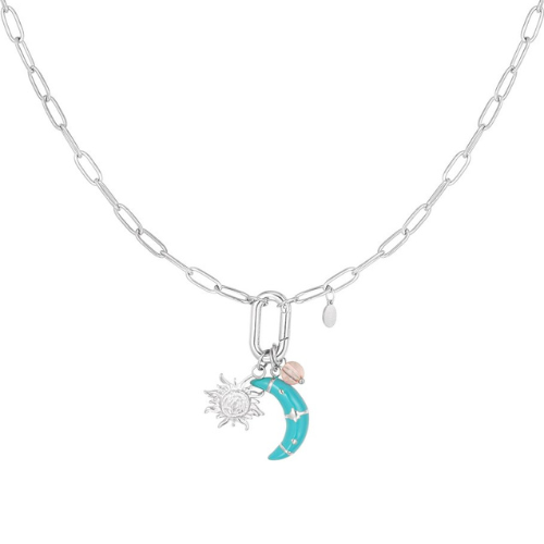 Mooie zilverkleurige stainless steel ketting met zonnehanger, blauwe maandhanger en een gekleurde glaskraal