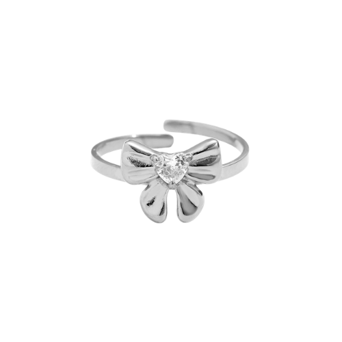 Zilverkleurige ring van stainless steel in de vorm van een strikje met een zirkonia steentje